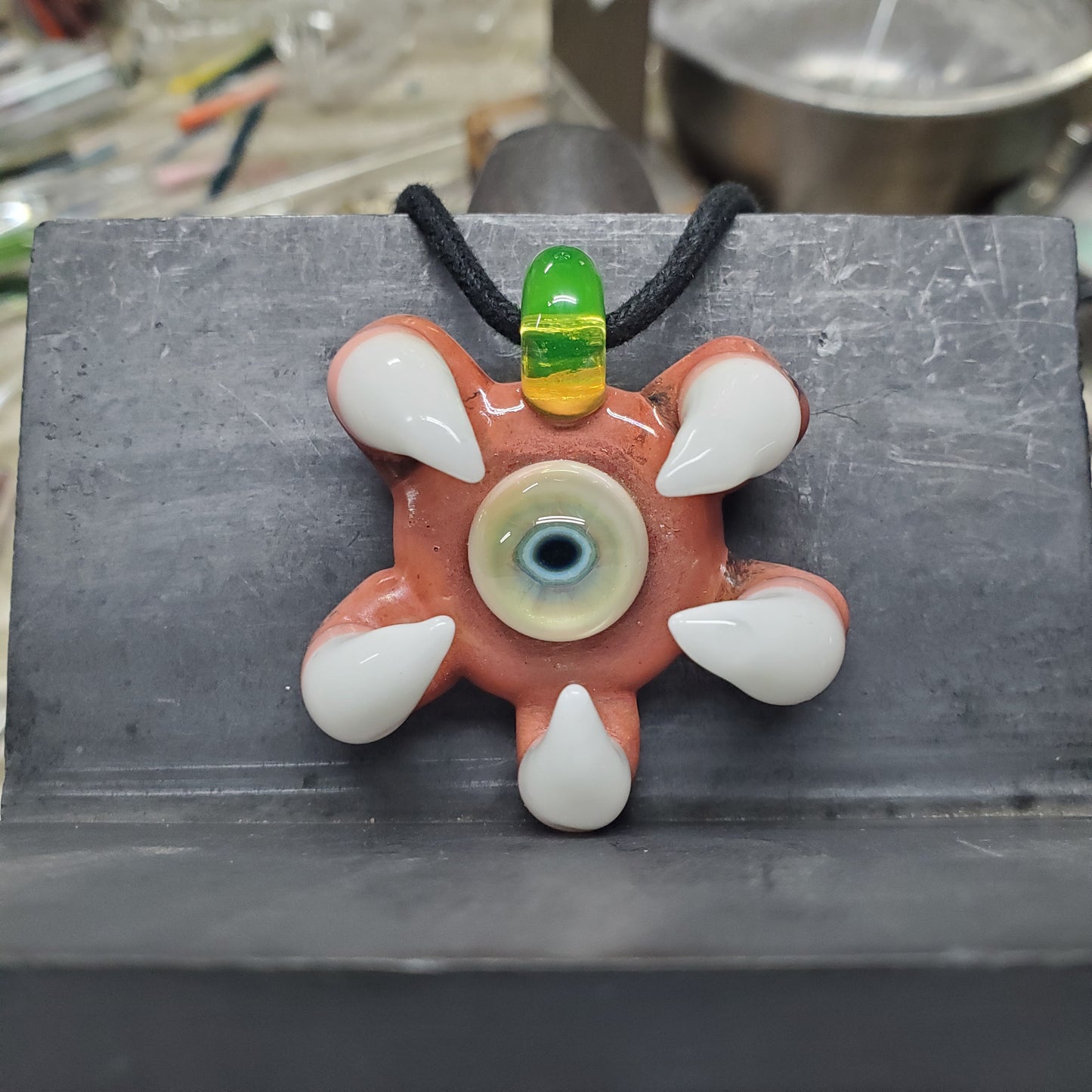 Demon Claw Pendant - Flesh and Ion UV