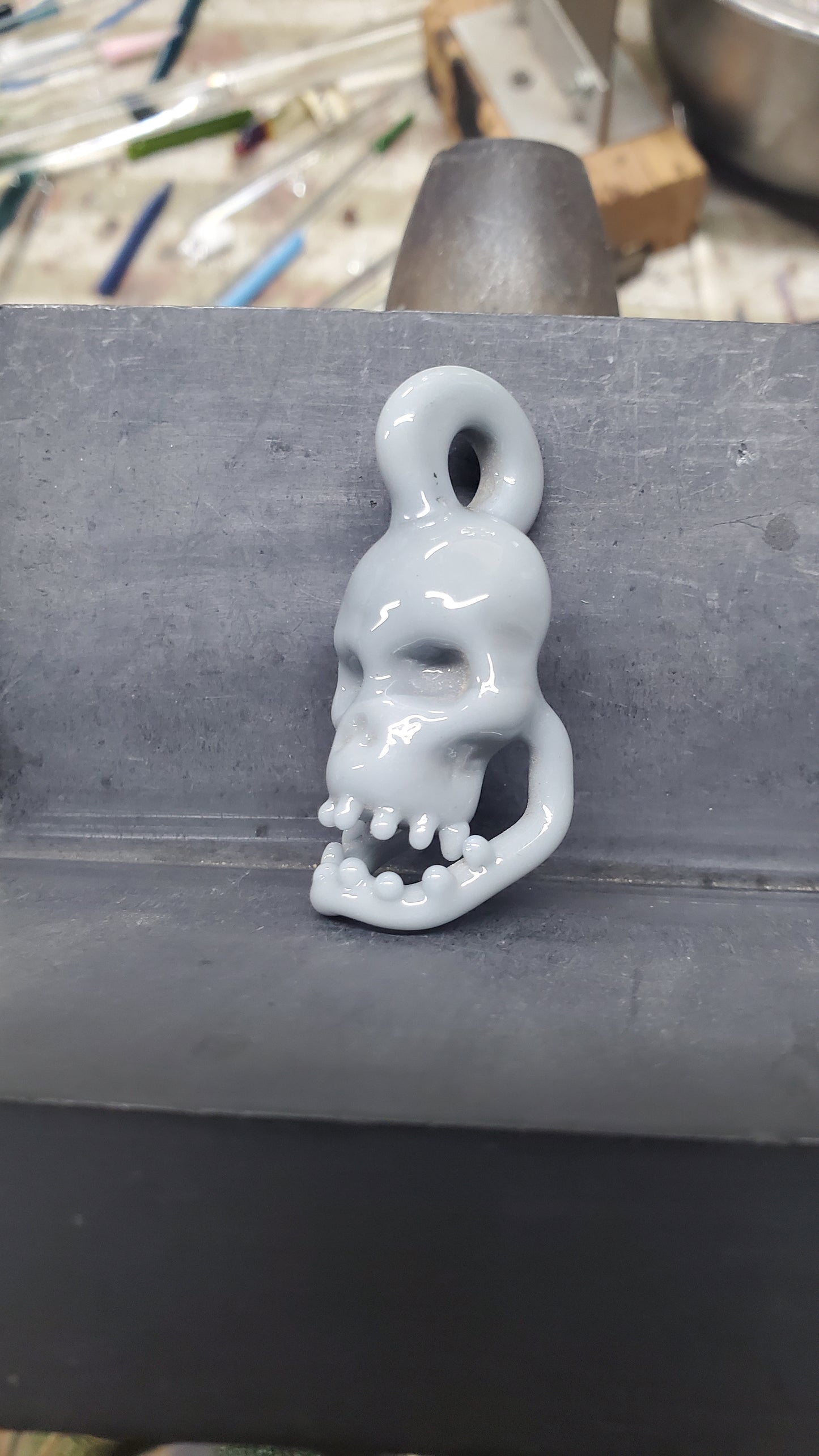 Skull Pendant - Grey