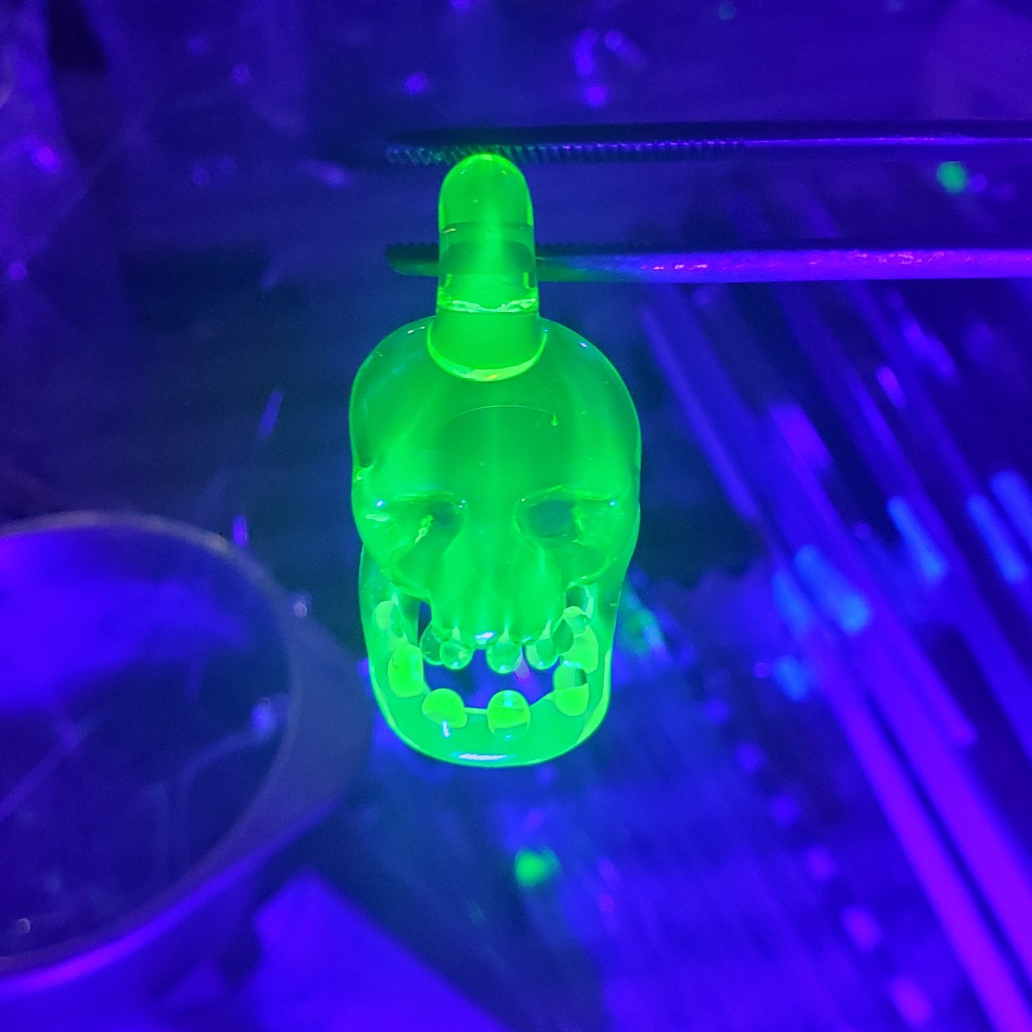 Skull Pendant - Green Ion UV