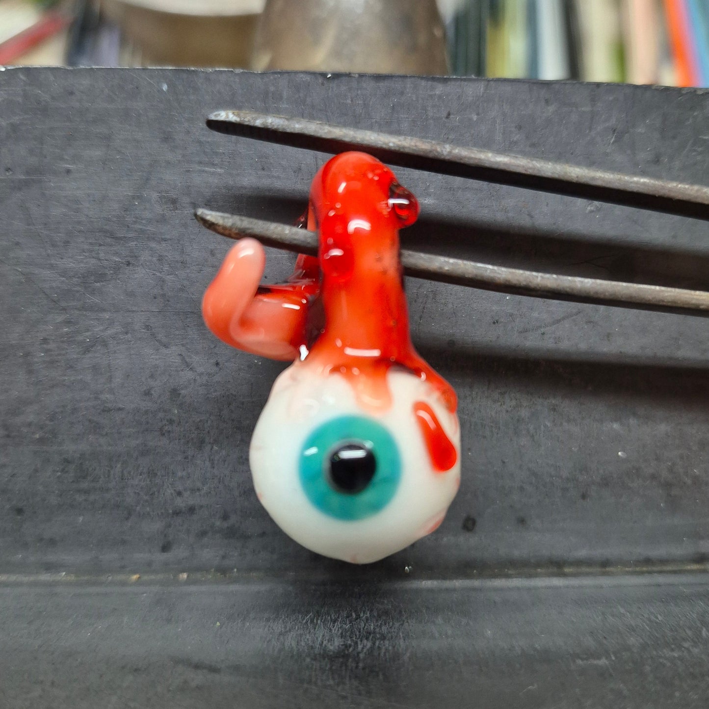 Eye Pendant - Green Ion UV Glow n the Dark Eyeball