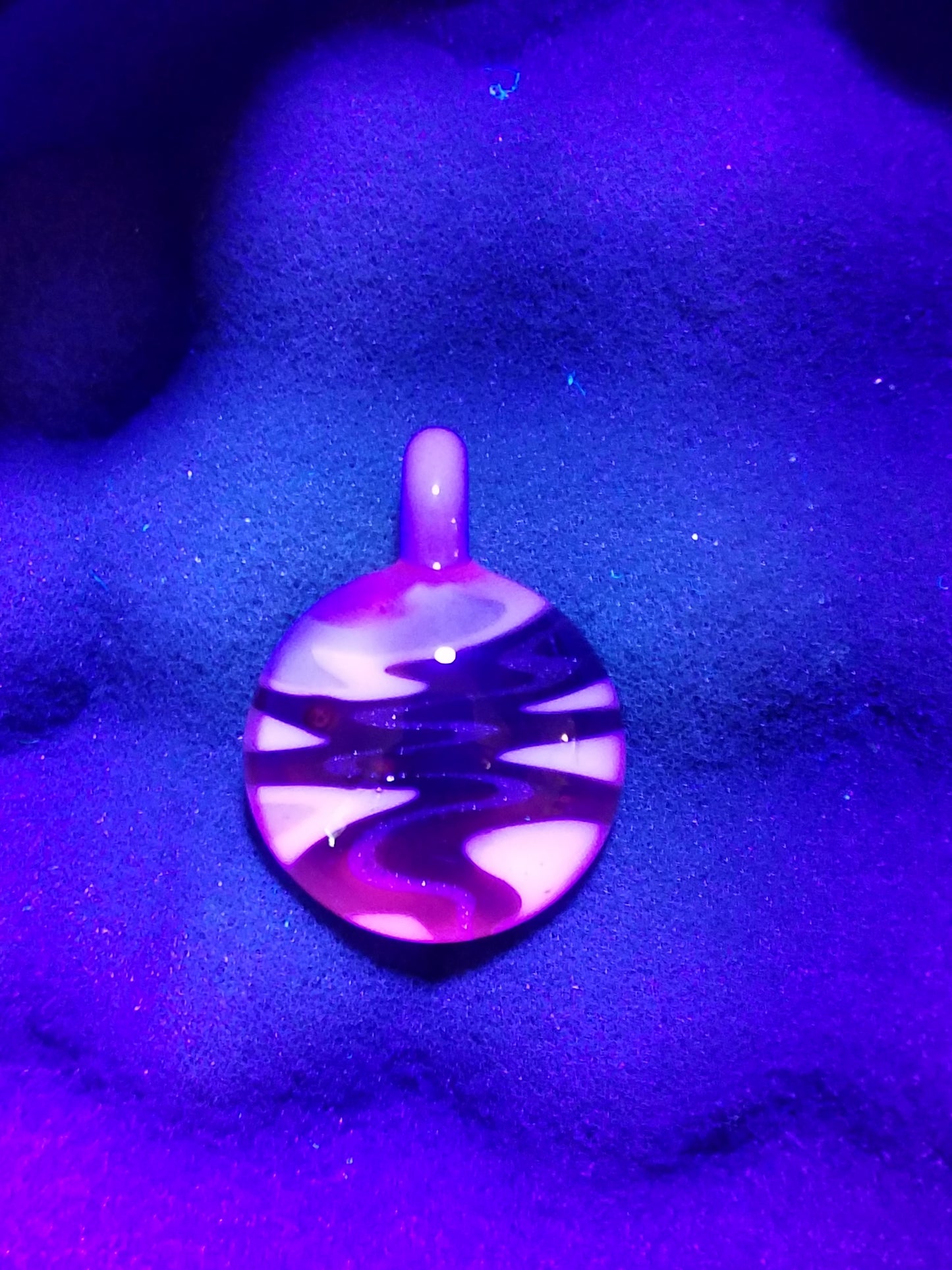 Zig-Zag Pendant - Blue, White, and Pink UV