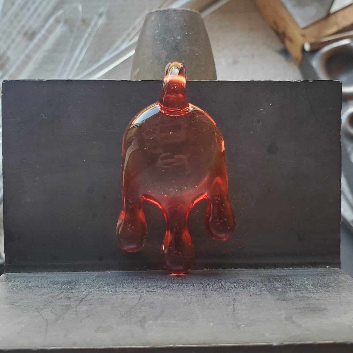 Drip Pendant - Red Elvis