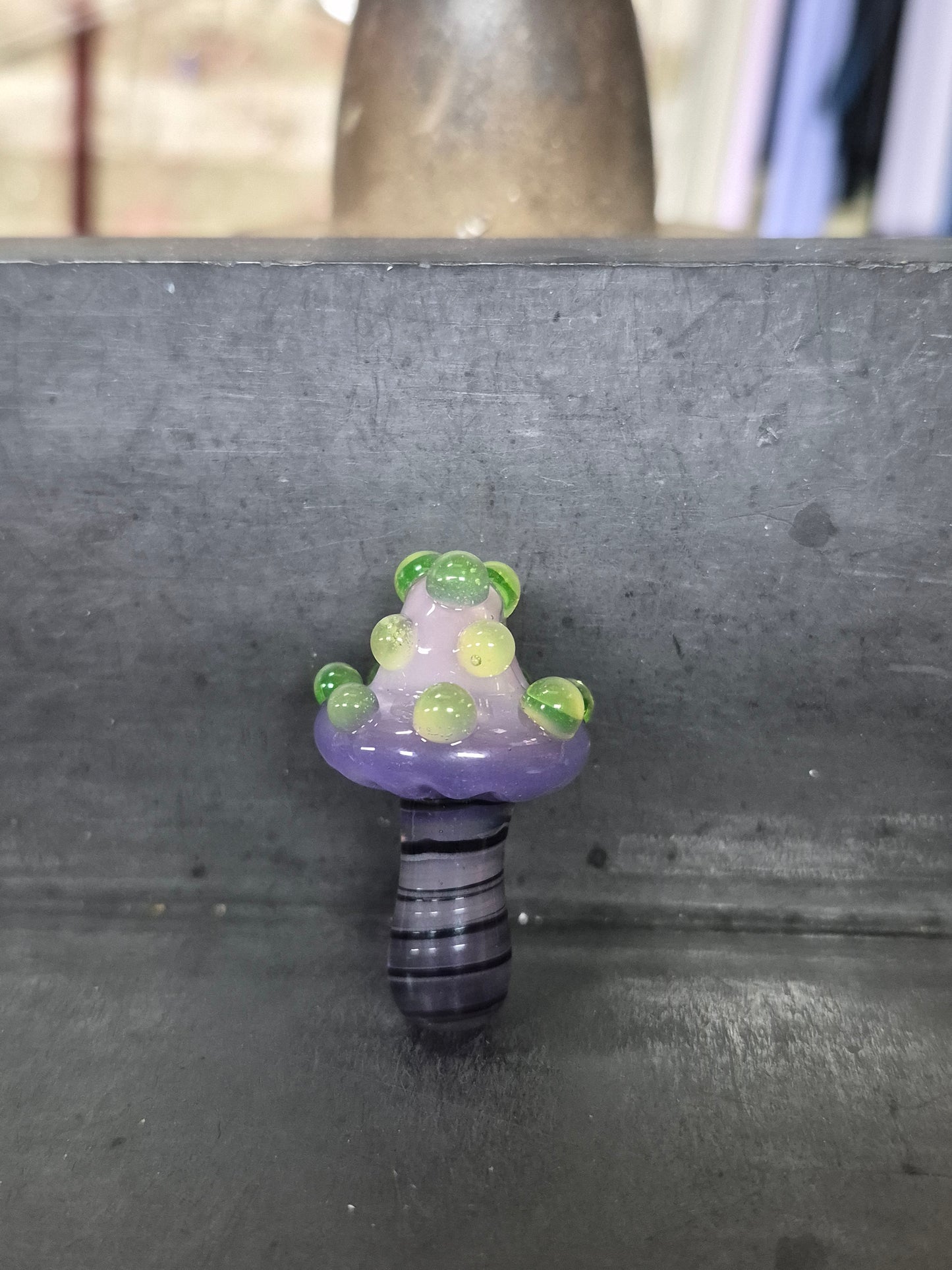 Mushroom Pendant - Hulk CFL and Green ion UV