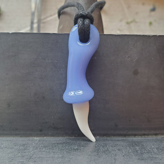 Single Claw Pendant - Blue Ether